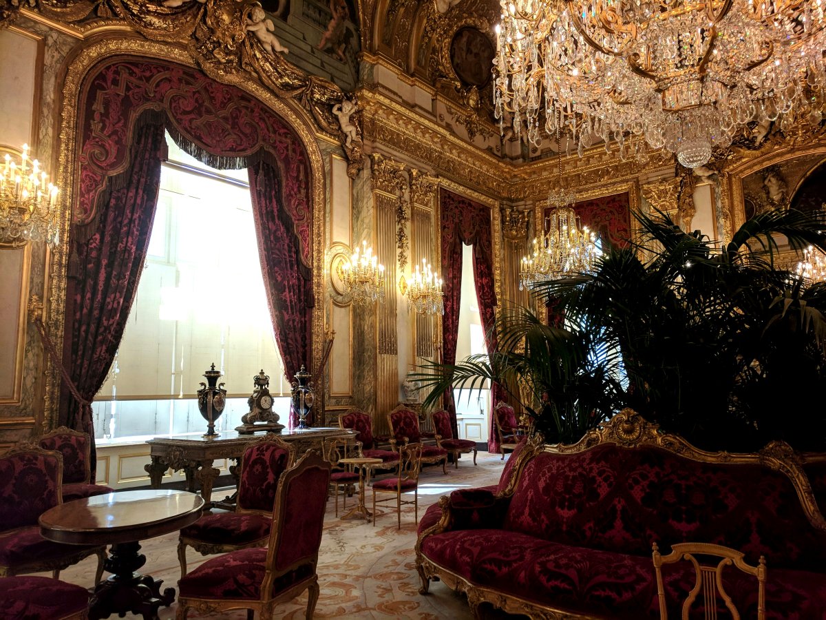 City Breaks Explorer - Paris Luxury Hotels - Opulent Gilded Lounge Reception with Chandeliers City Breaks Explorer - Paris Luxury Hotels - Opulent Gilded Lounge Reception with Chandeliers